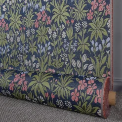 Mönstrade Möbeltyger|Vildflora - underbart gobelängtyg med blommönster
