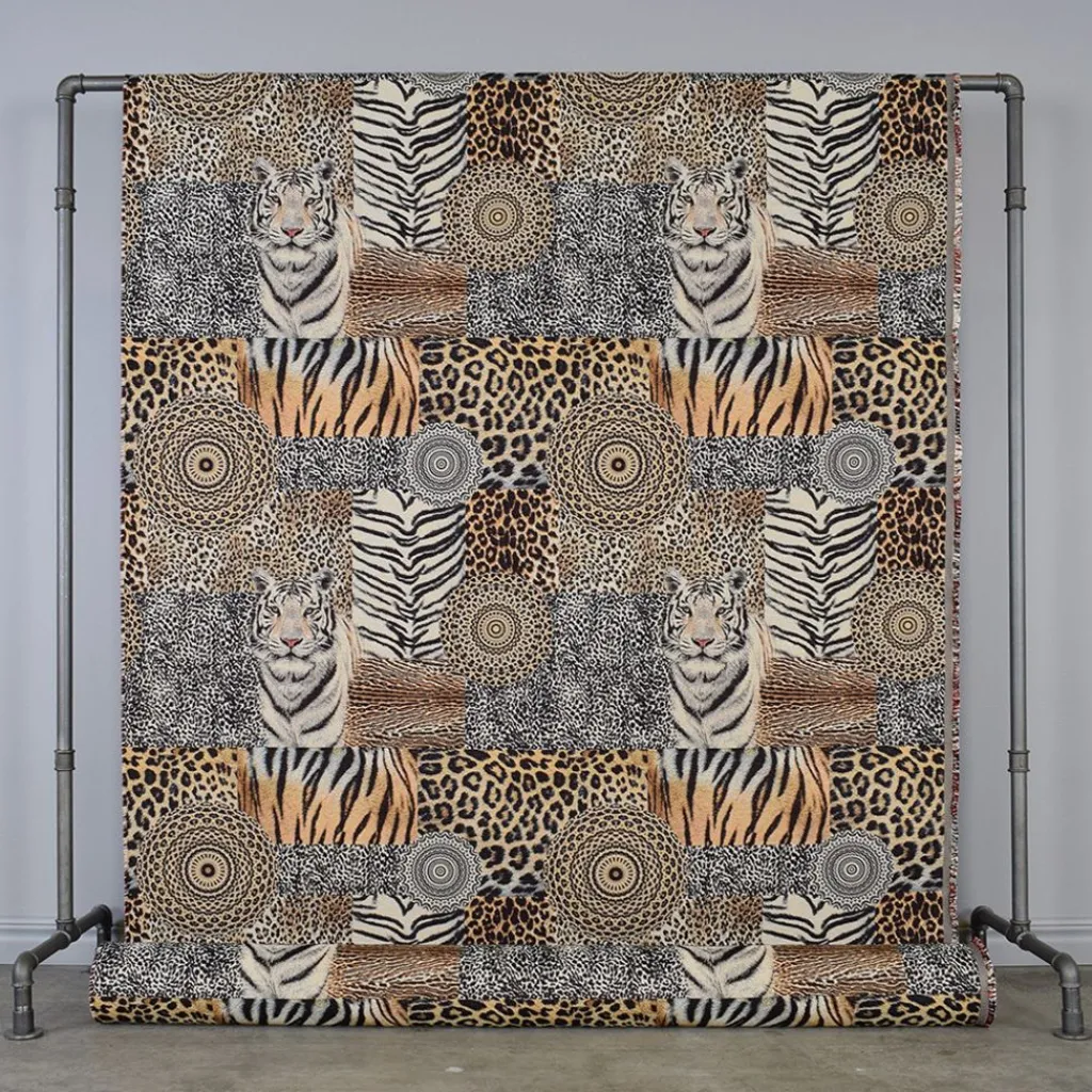 Nordisk Textil Mönstrade Möbeltyger|Wildlife Mandala möbeltyg